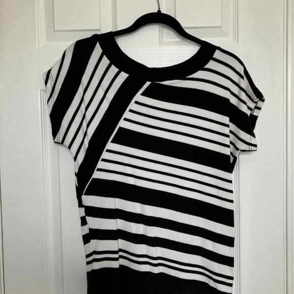 Bundle 4/$20-  Rickis Knit Shirt - Med - Picture 4 of 4